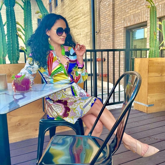 Small Zara mini dress - Picture 2 of 6